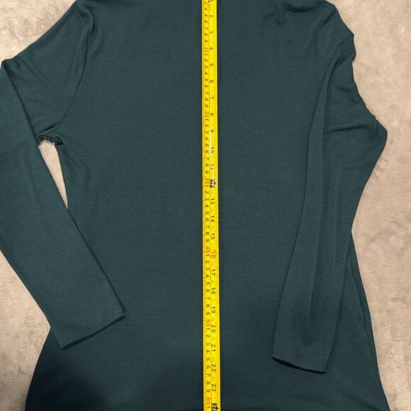 Banana Republic green wrap top, size PL - Picture 5 of 8